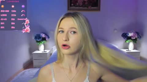 Mellina online show from March 29, 8:32 pm