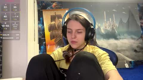 Hi Im Aria 18 years old online show from March 12, 2:54 pm