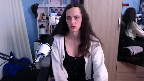 Megumi  Aina online show from January 24, 9:15 pm