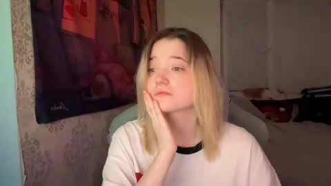 meowme online show from December 31, 6:13 pm