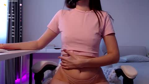 meowwmee online show from February 5, 7:23 am