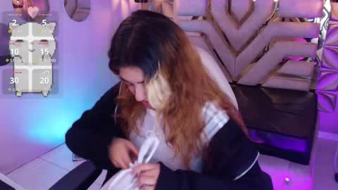 Snapshot of meraki_fraise chatting on September 11, 7:37 pm online show from September 11, 7:37 pm