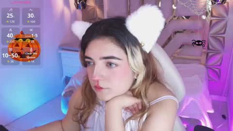 Snapshot of meraki_fraise chatting on October 22, 9:05 pm online show from October 22, 9:05 pm