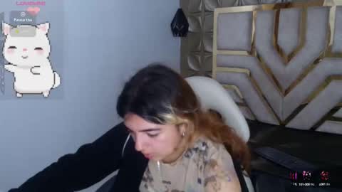Snapshot of meraki_fraise chatting on September 27, 7:22 pm online show from September 27, 7:22 pm