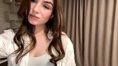 Rina online show from October 7, 6:15 pm