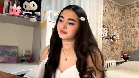 Enni online show from December 2, 6:06 pm