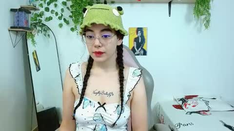 Snapshot of merliah_xd chatting on September 18, 11:14 am Liah online show from September 18, 11:14 am