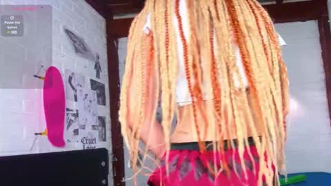 Snapshot of merlinabad chatting on December 23, 9:18 pm AURORA online show from December 23, 9:18 pm