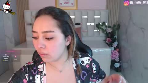 Snapshot of merloth_sub chatting on October 1, 3:27 am Merloth online show from October 1, 3:27 am