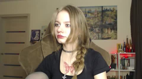 Eva online show from February 25, 4:32 pm