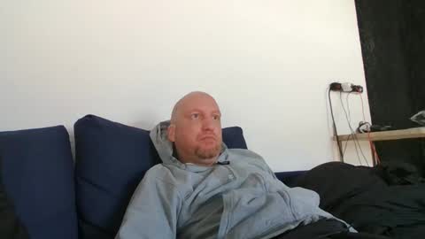 metaller123456 online show from March 22, 4:22 pm