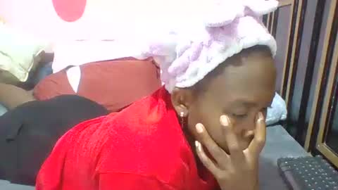 Meybel online show from December 3, 2:23 am