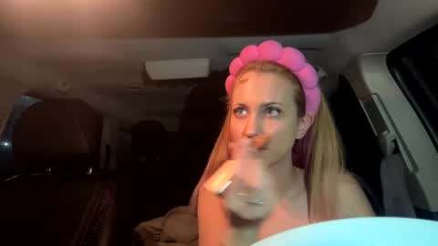 mezzy69 online show from March 5, 9:38 am