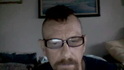 mhitch924 online show from June 25, 11:37 am