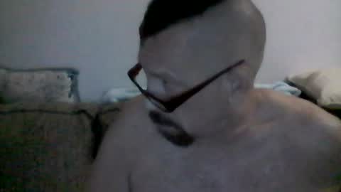 mhitch924 online show from July 16, 2:04 am