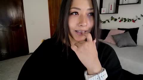 Mia zoe online show from October 23, 8:21 pm