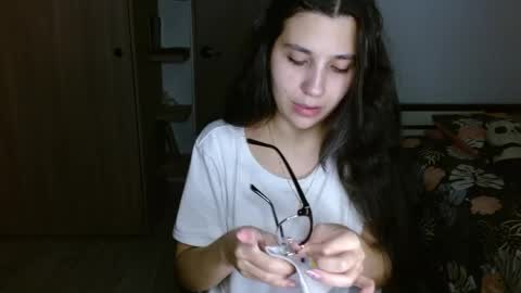 Mia online show from May 7, 4:52 am