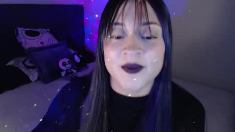 Snapshot of mia_adams_red chatting on January 28, 1:18 am mia online show from January 28, 1:18 am