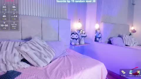 mia_colle online show from July 4, 9:51 pm