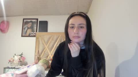 mia kaneee online show from October 5, 1:25 am