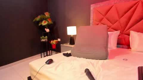 MIA  online show from January 17, 8:28 pm