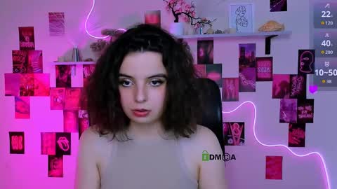 mia_mooon_ online show from May 17, 10:46 am