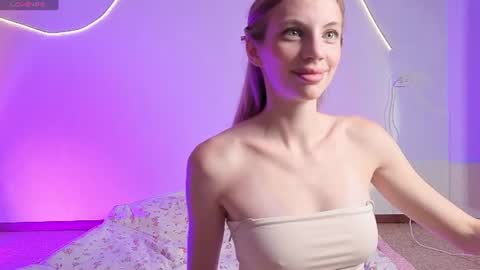 Mia online show from July 27, 2:53 am