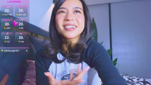 Mia online show from October 23, 4:19 pm