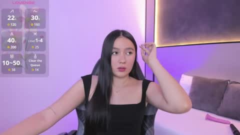 M I A online show from July 22, 12:29 pm