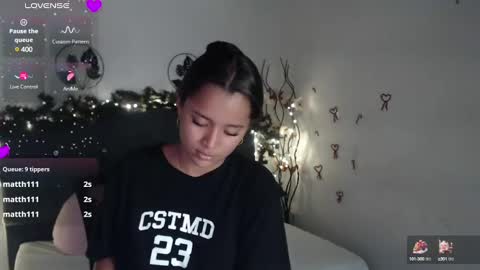 mia_sweetdc online show from January 2, 9:50 pm