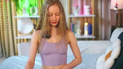 Mia online show from March 19, 3:50 pm