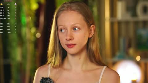 Mia online show from March 9, 9:25 am