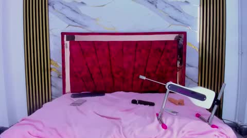 mia lopez online show from March 5, 4:32 am