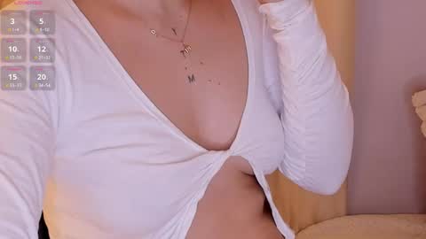 Mia White  online show from April 13, 1:15 pm