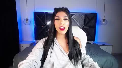 Mia online show from January 30, 2:06 am