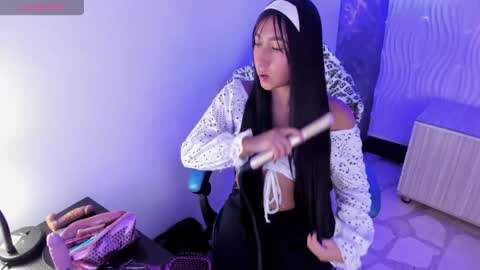       online show from October 3, 1:30 pm