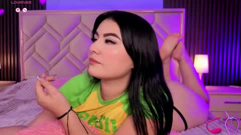 Miaa Farrel online show from March 31, 7:36 pm