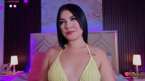 Miaa Farrel online show from June 5, 7:08 pm