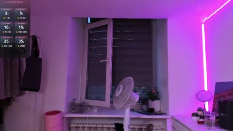 mia online show from June 14, 12:43 am