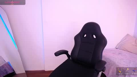 Mia Blum online show from February 13, 12:36 am