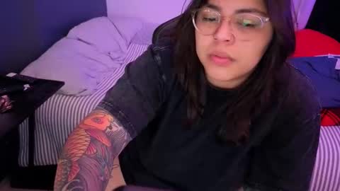 Mia online show from March 25, 2:51 am