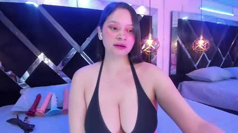 Mia online show from April 24, 2:13 am