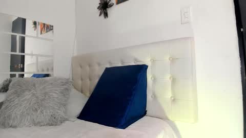 evans online show from February 25, 4:27 am