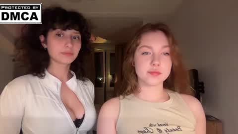 Mia online show from May 18, 11:11 pm