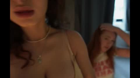 Mia online show from October 31, 11:10 am