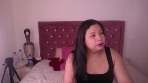 mia online show from March 4, 2:30 am