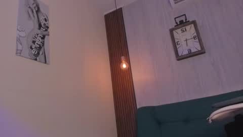 Mia Connor online show from November 12, 10:45 pm