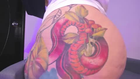 miah new independent model acount online show from February 5, 3:32 am