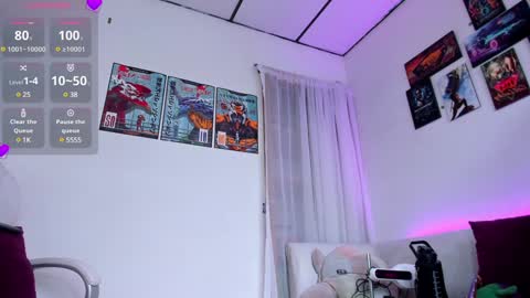 Mia online show from January 11, 6:33 pm