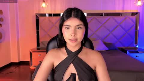 Call me Mia  online show from June 8, 7:48 pm